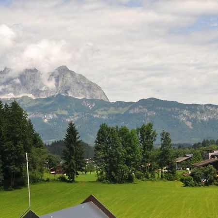Appartement Kitzbuehel Mit Dachterrasse Bagian luar foto
