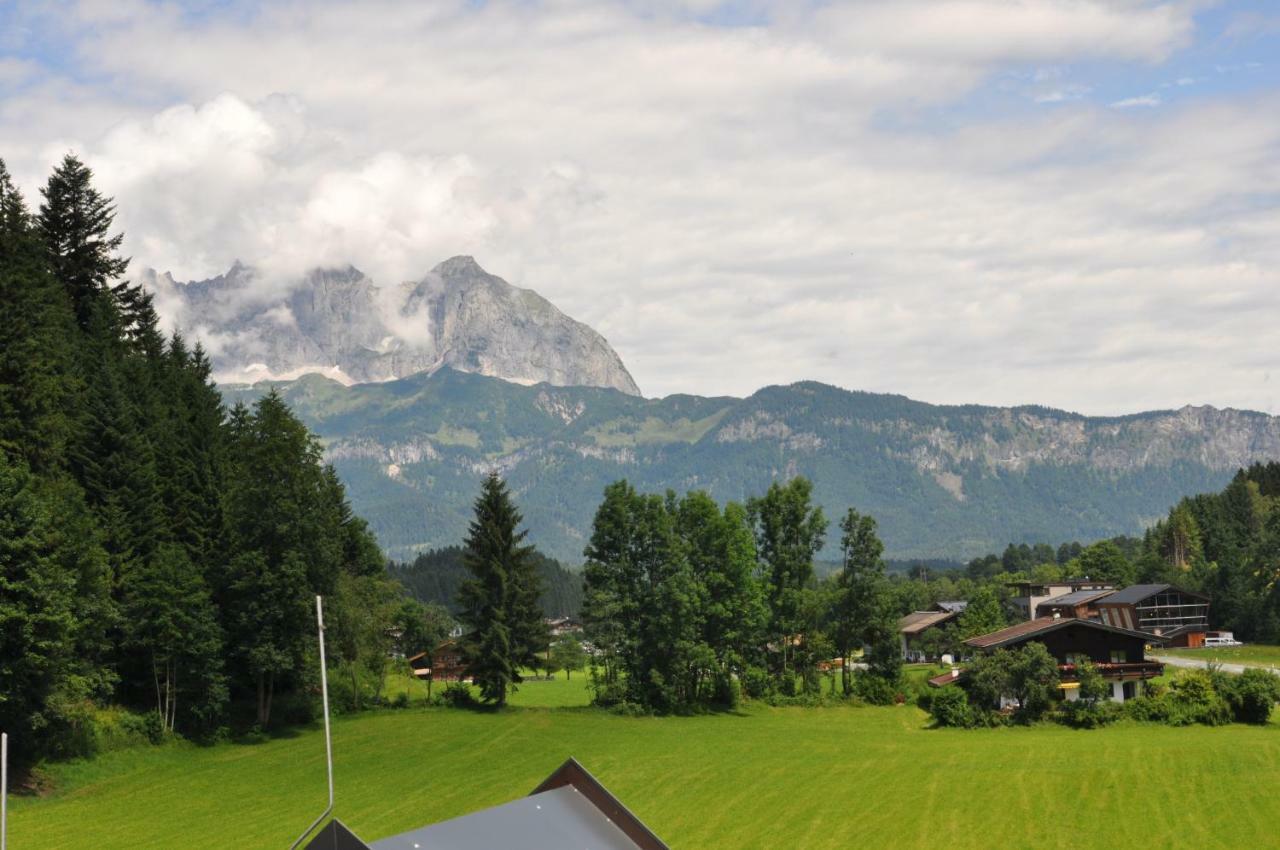 Appartement Kitzbuehel Mit Dachterrasse Bagian luar foto